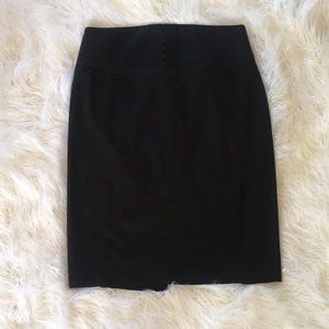 Express banded, high waisted pencil shirt.